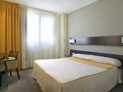 Blu Hotel Pamplona Imárcoain Екстериор снимка